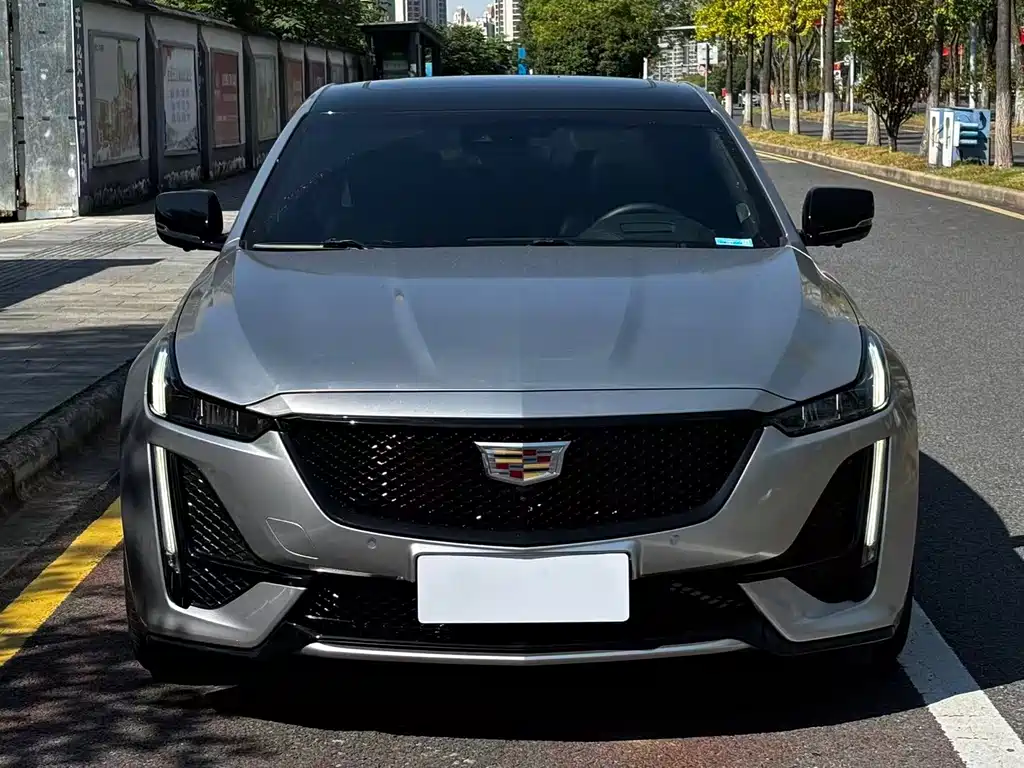 Cadillac CT5 — фото 2
