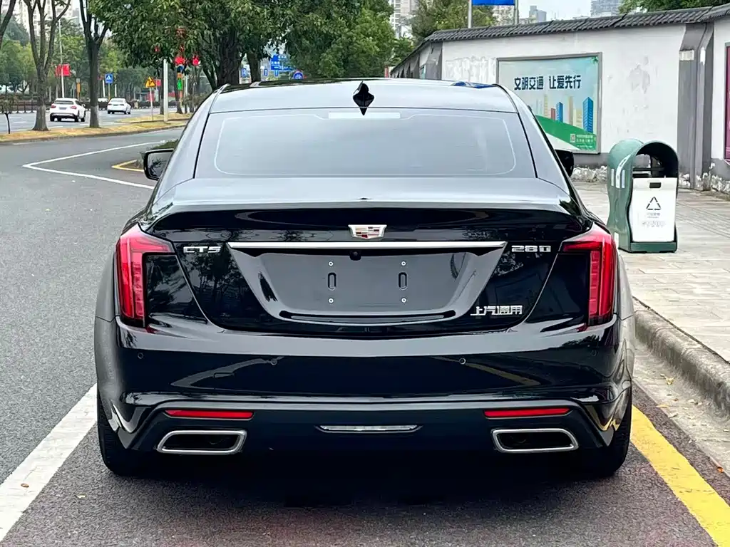 Cadillac CT5 — фото 9