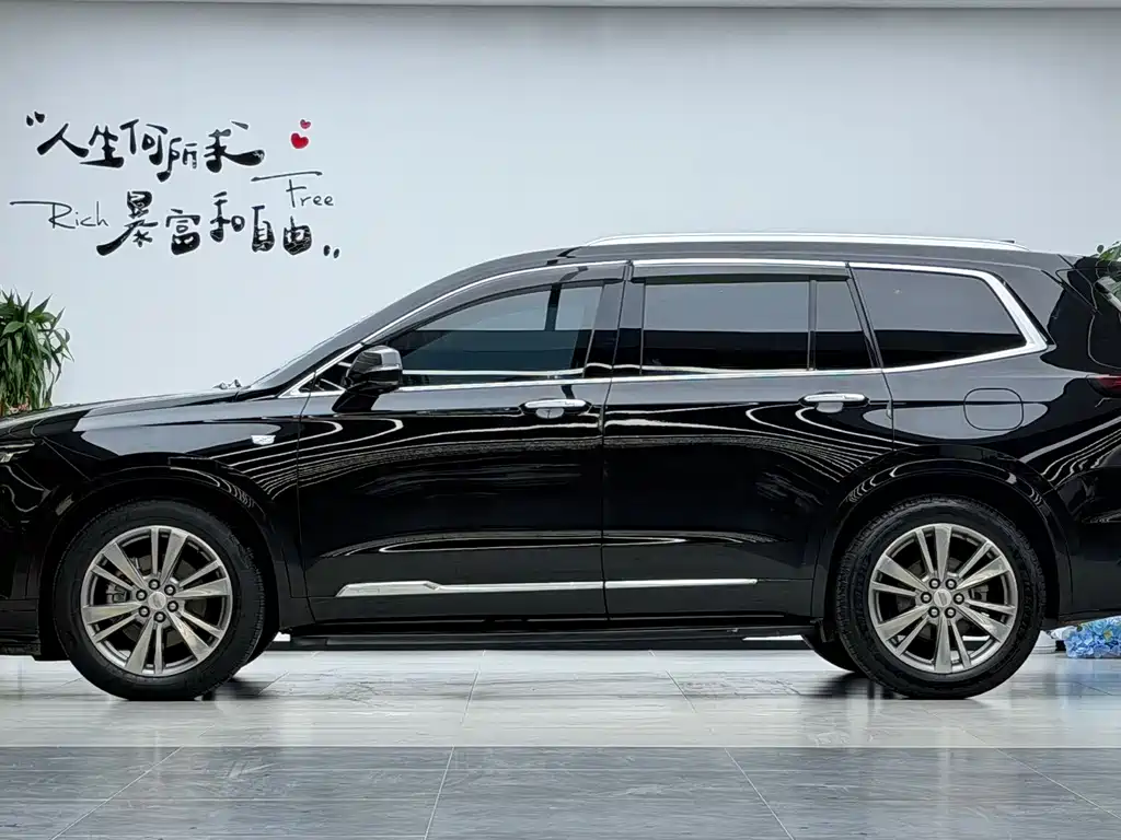 Cadillac XT6 — фото 3