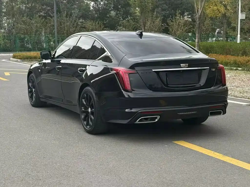 Cadillac CT5 — фото 4