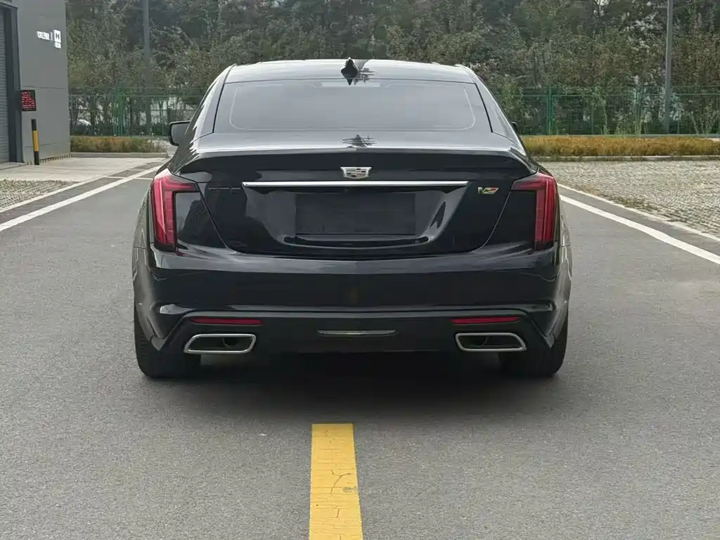 Cadillac CT5 — фото 5