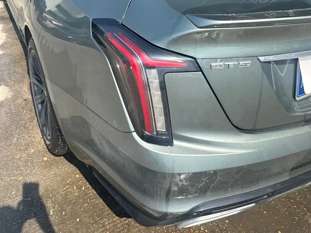 Cadillac CT5 — фото 6