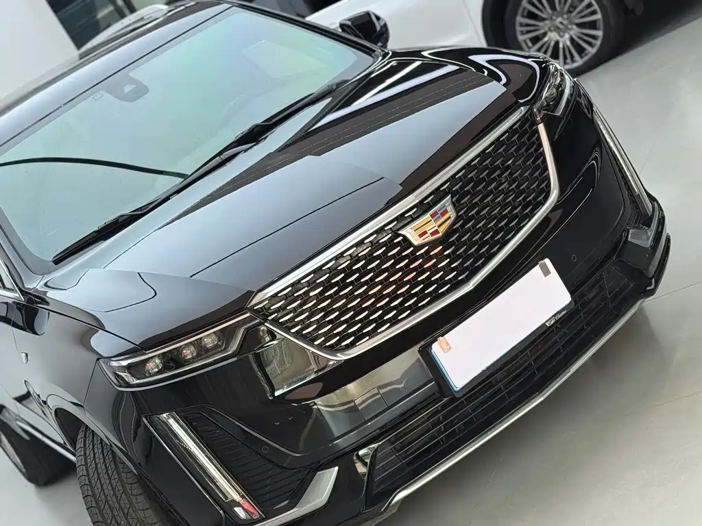 Cadillac XT6 — фото 17