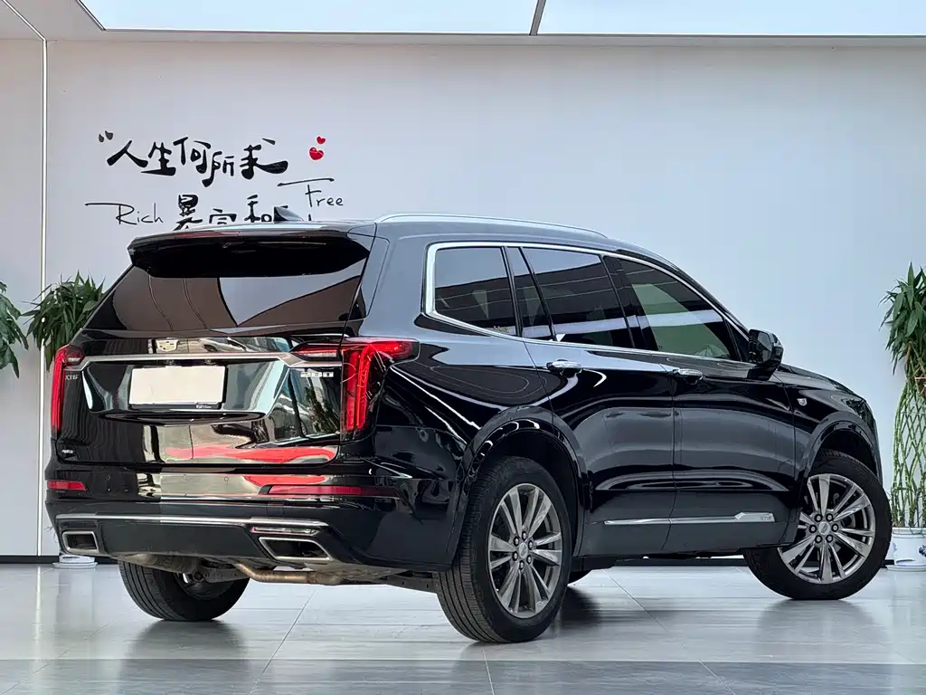 Cadillac XT6 — фото 3