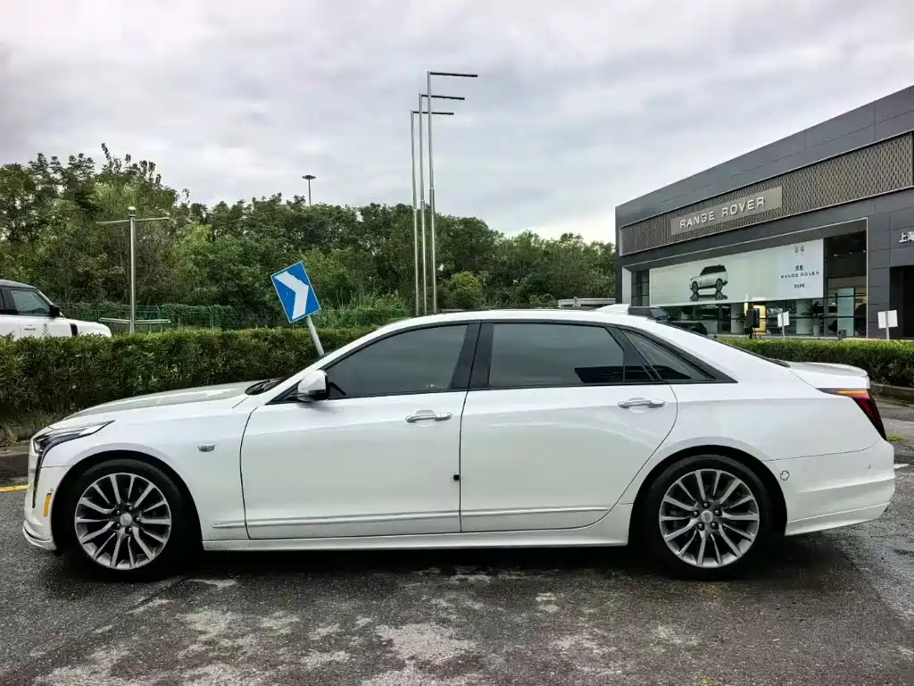 Cadillac CT6 — фото 2
