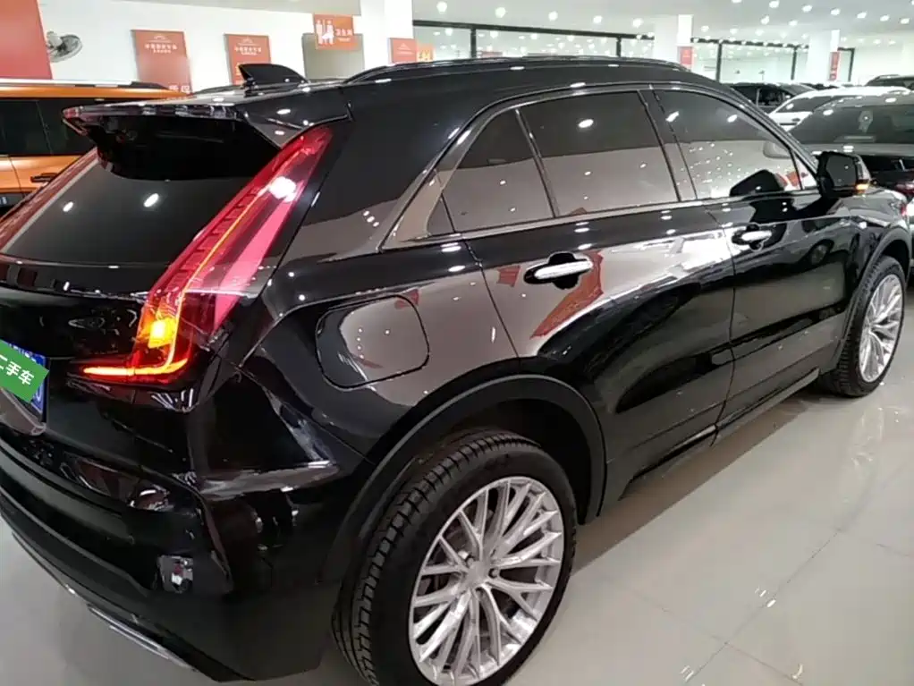 Cadillac XT4 — фото 7