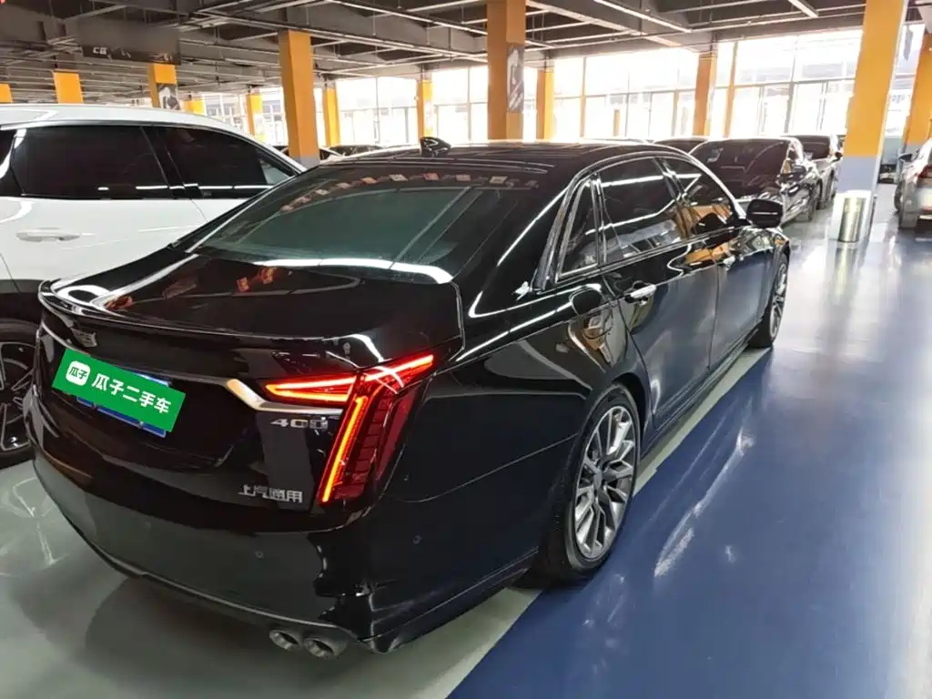 Cadillac CT6 — фото 7