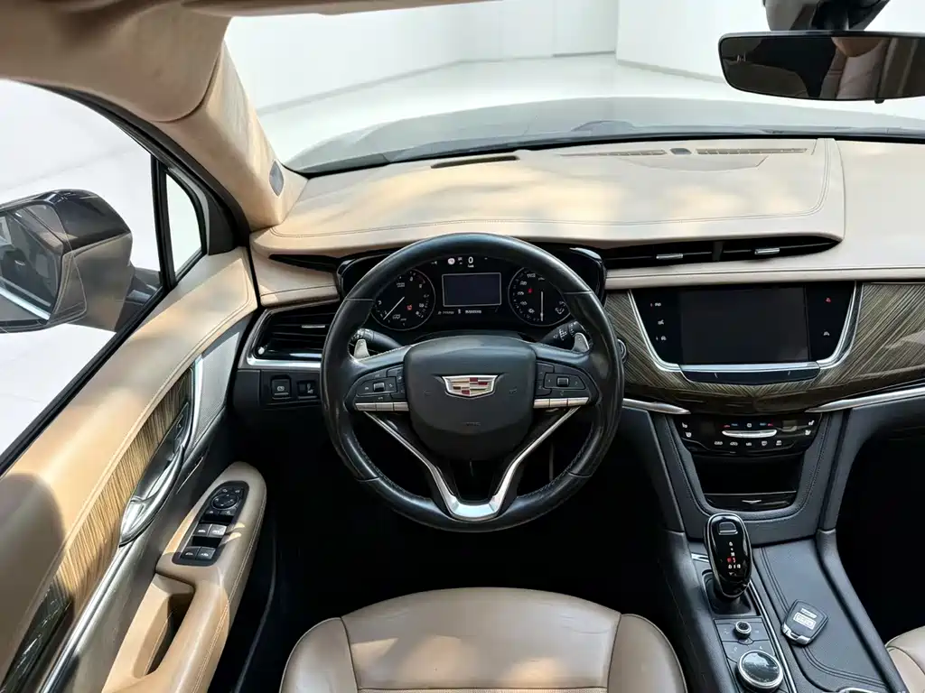 Cadillac XT6 — фото 3