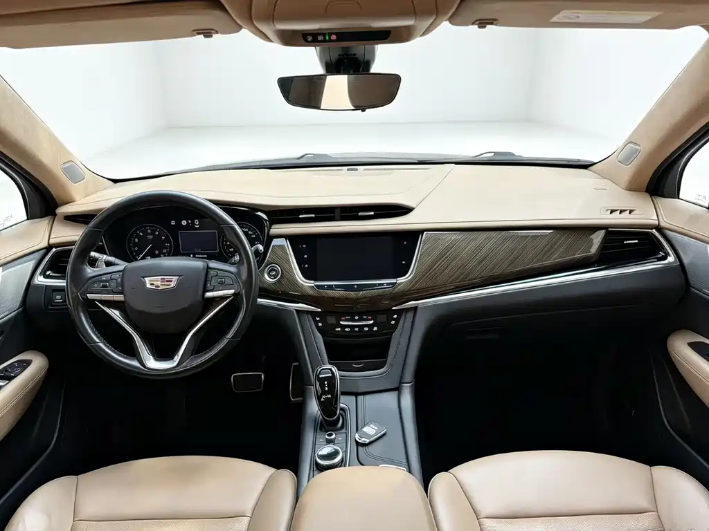 Cadillac XT6 — фото 5