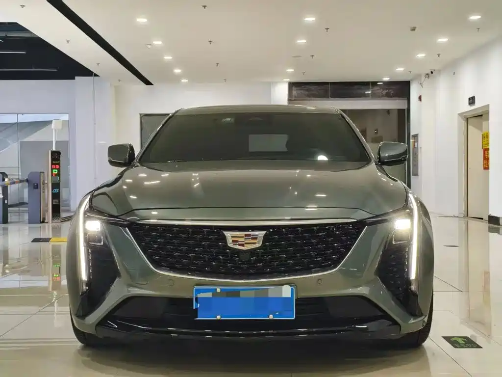 Cadillac CT5 — фото 2