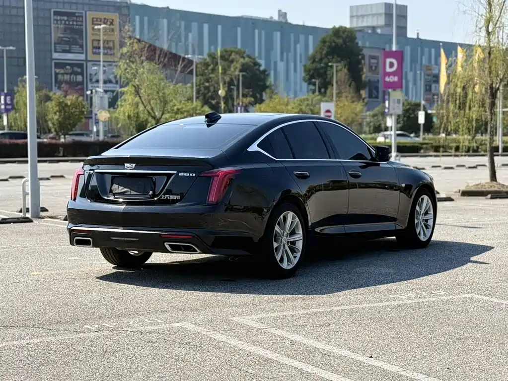 Cadillac CT5 — фото 5