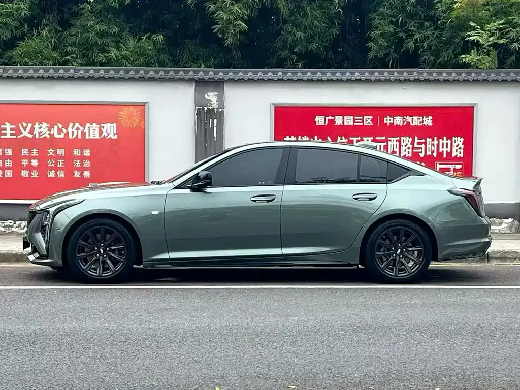Cadillac CT5 — фото 3