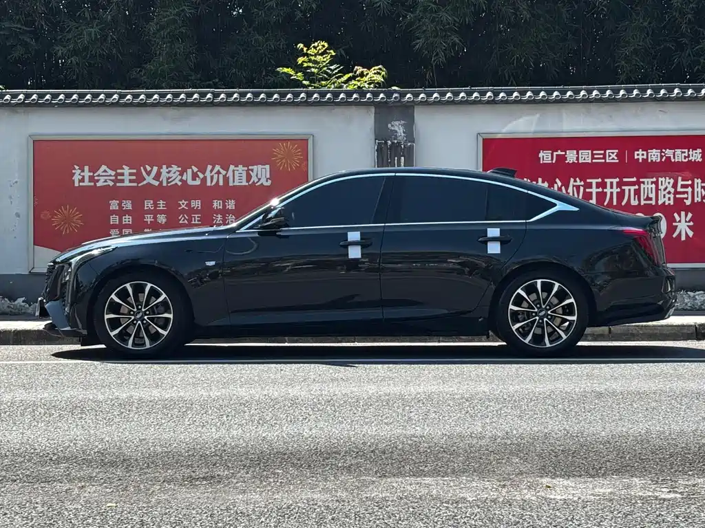 Cadillac CT5 — фото 3