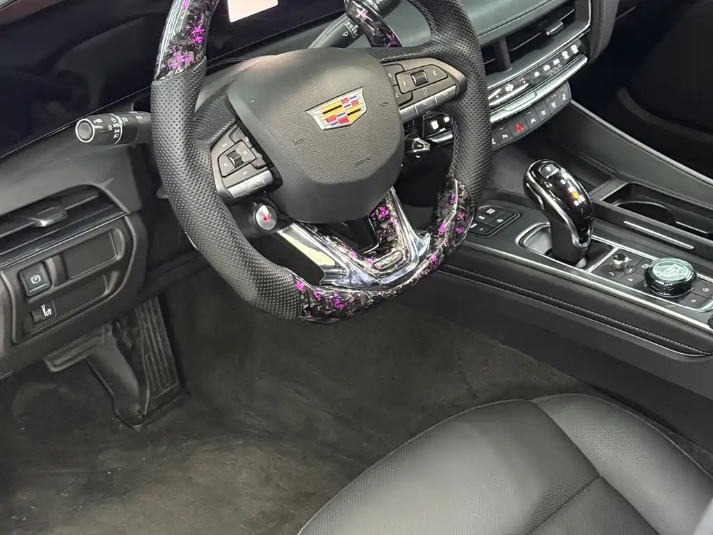 Cadillac CT5 — фото 3
