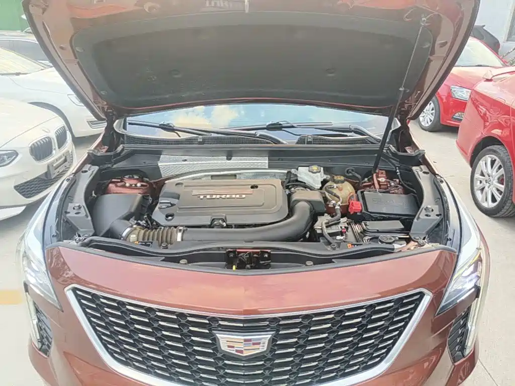 Cadillac XT4 — фото 20