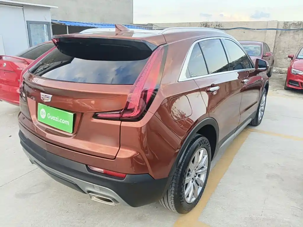 Cadillac XT4 — фото 7