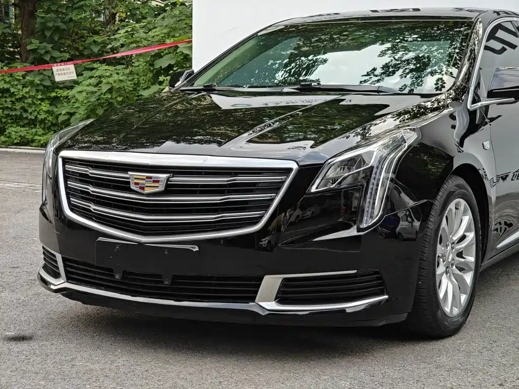 Cadillac XTS — фото 3