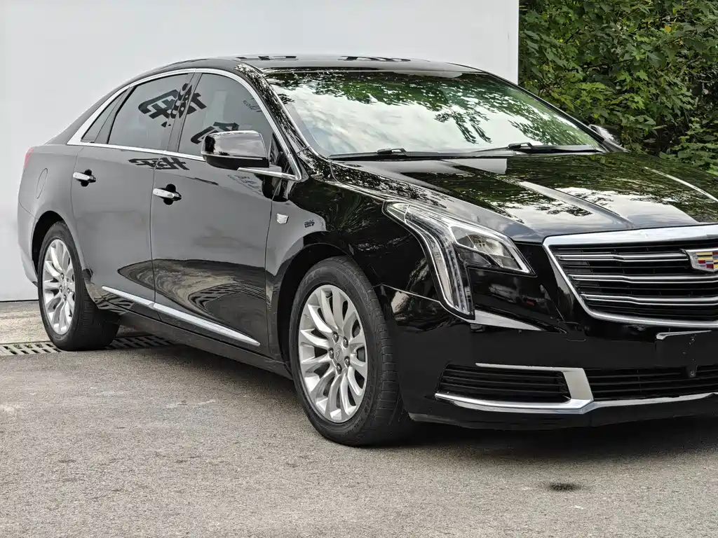 Cadillac XTS — фото 5