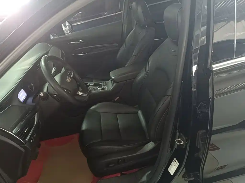 Cadillac XT4 — фото 15