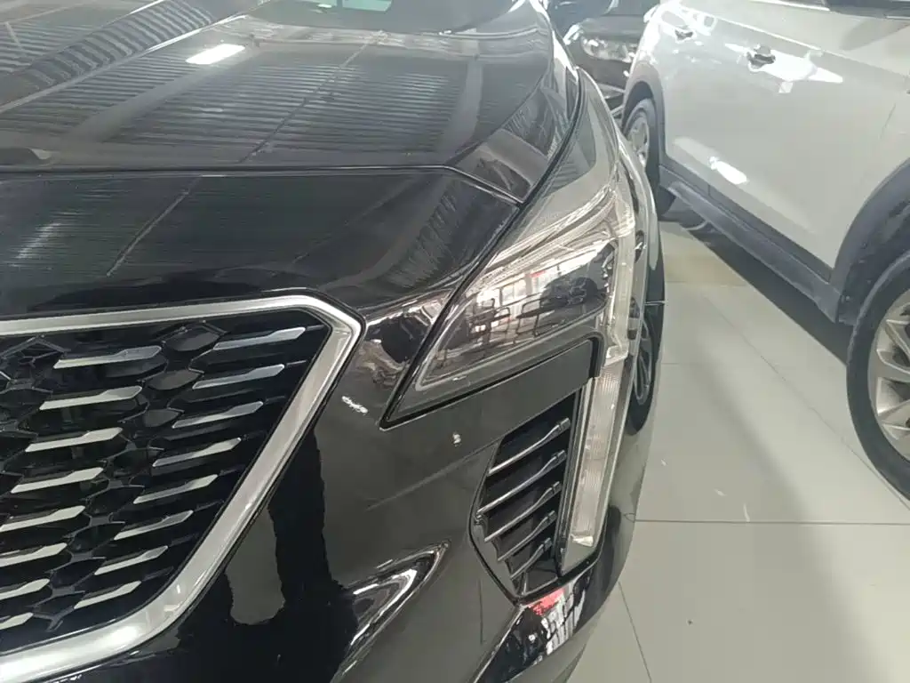 Cadillac XT4 — фото 24