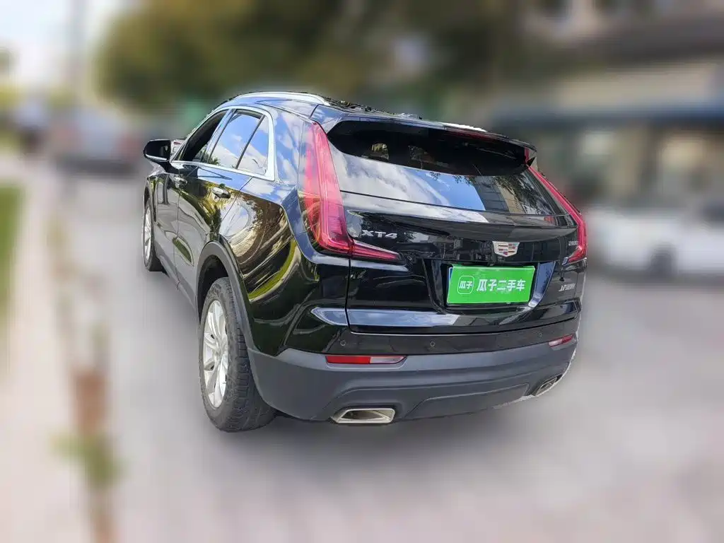 Cadillac XT4 — фото 4