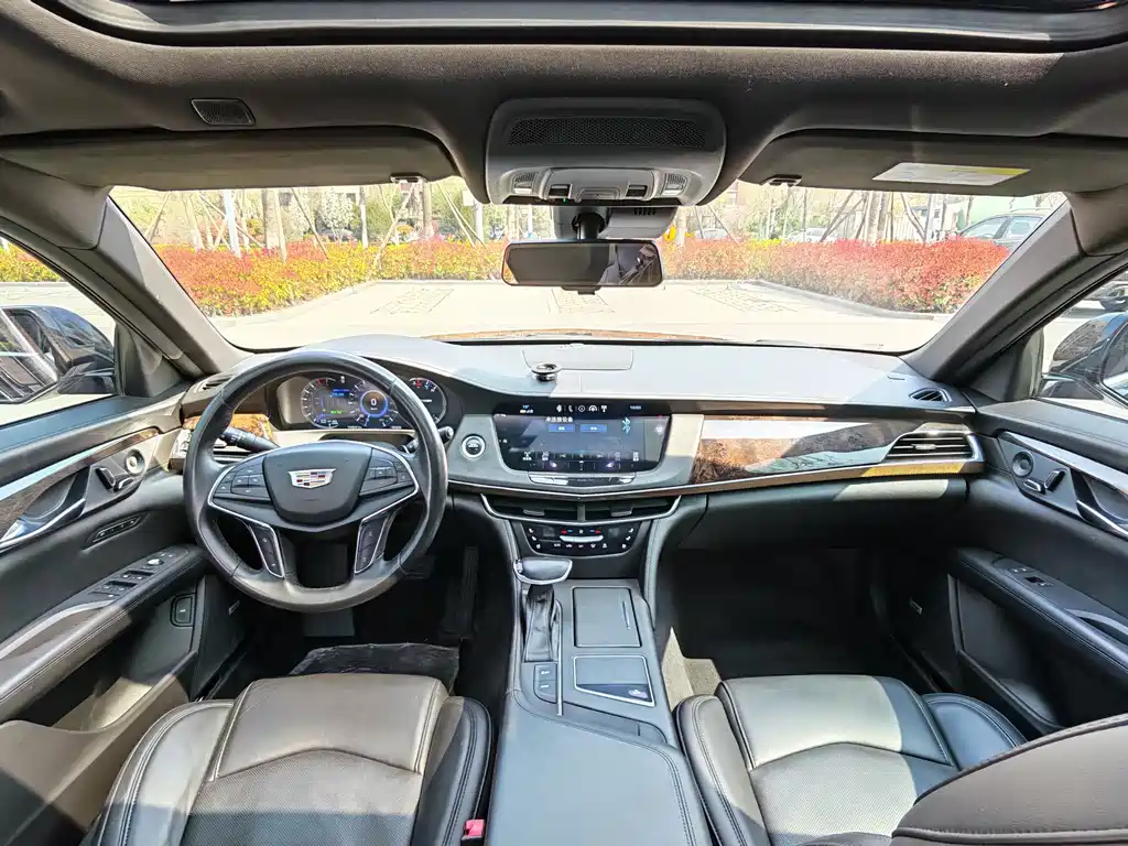 Cadillac CT6 — фото 4
