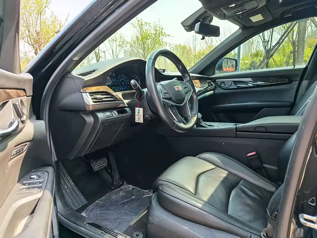 Cadillac CT6 — фото 5