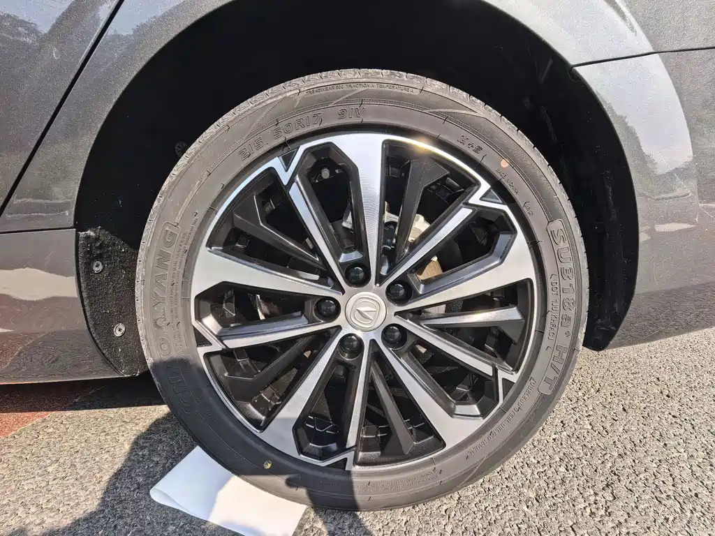 Changan Eado — фото 15
