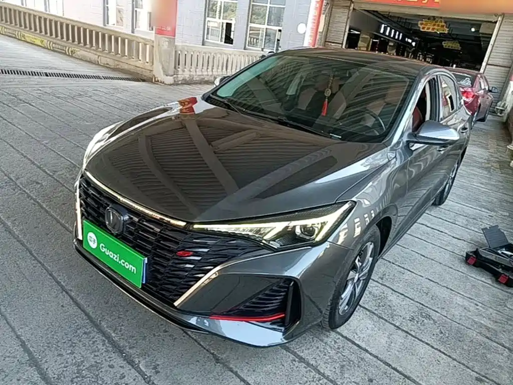 Changan Eado — фото 2