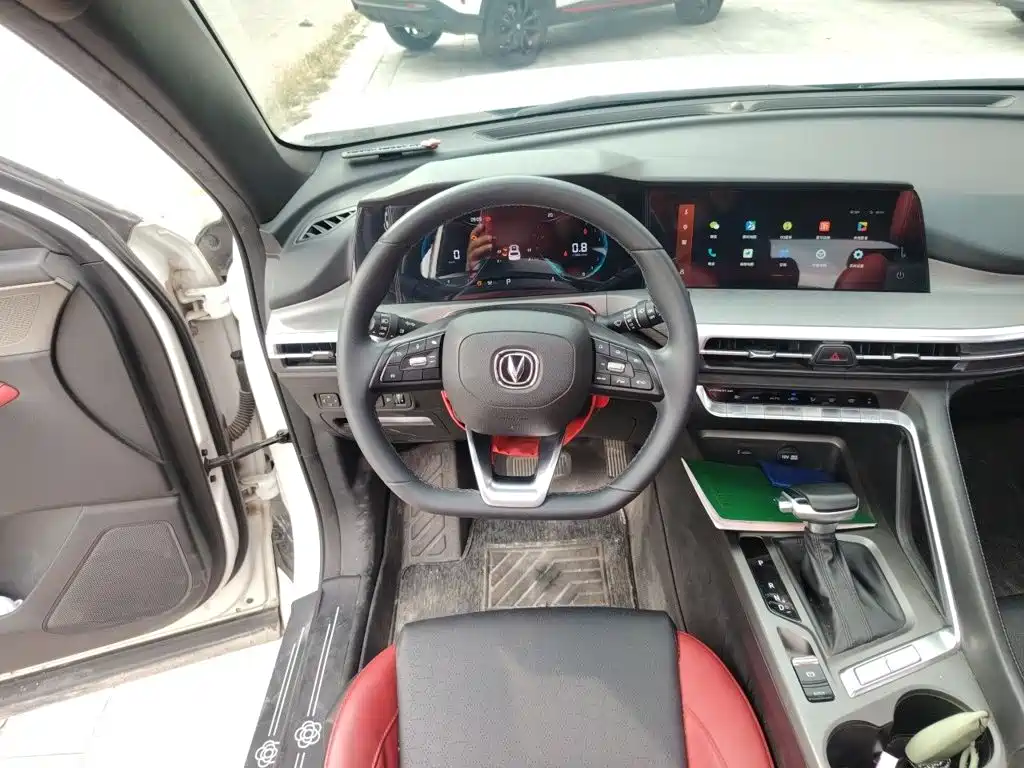 Changan CS35PLUS — фото 3