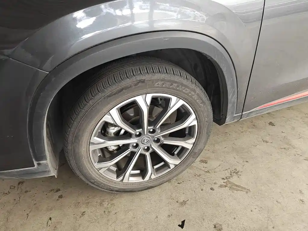 Changan CS75 PLUS — фото 23