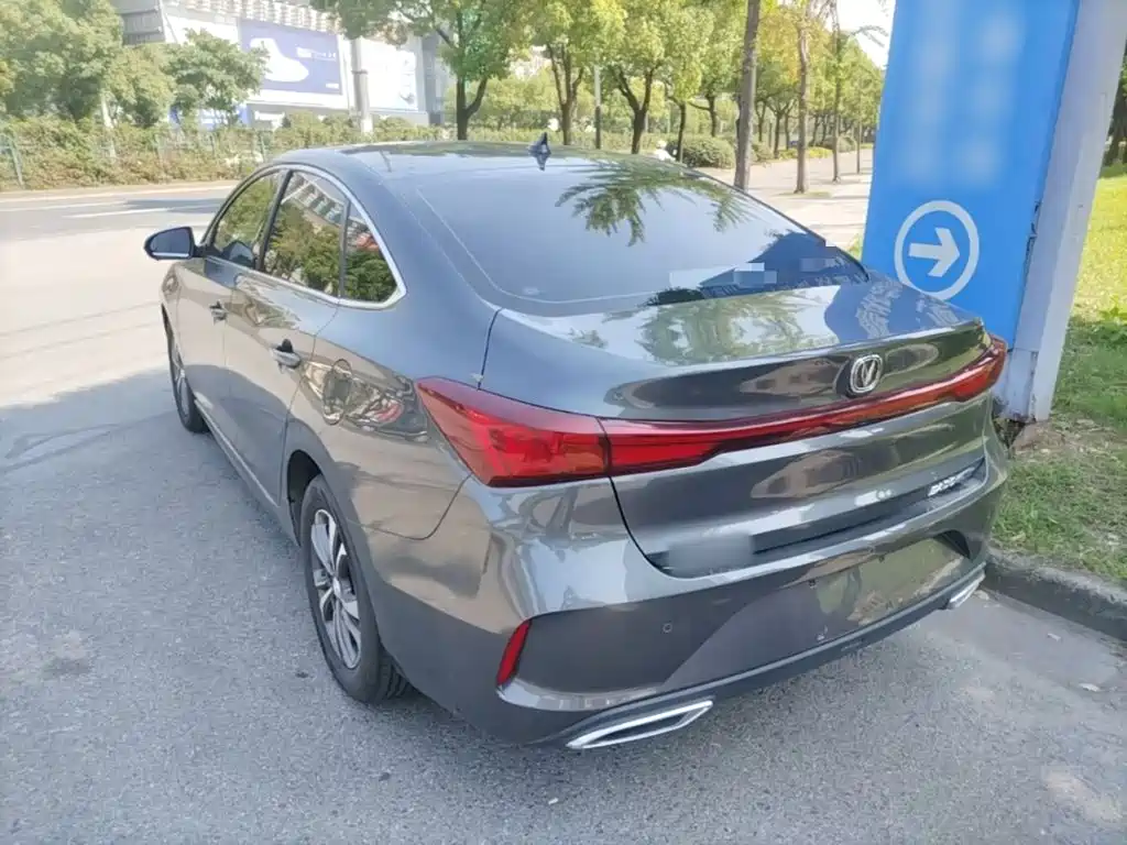 Changan Eado — фото 5