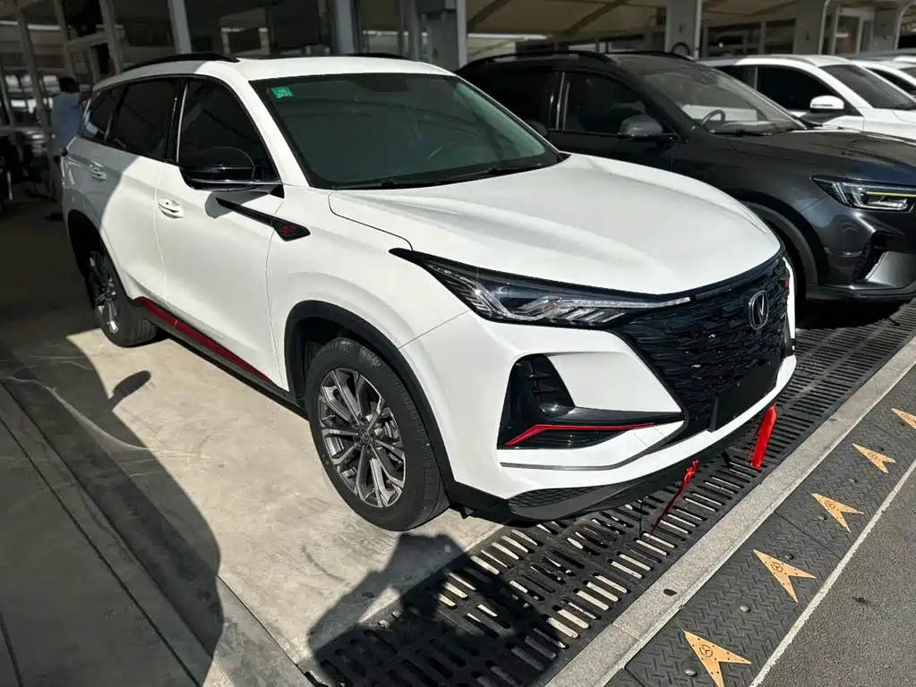Changan CS75 PLUS — фото 3
