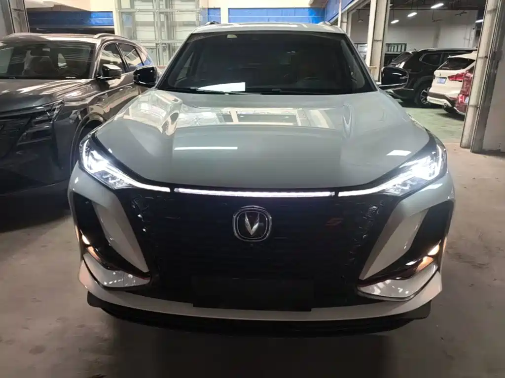 Changan CS75 PLUS — фото 3