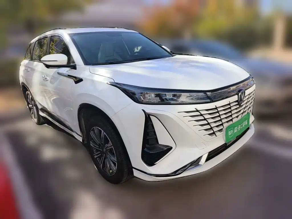Changan CS75 PLUS — фото 3