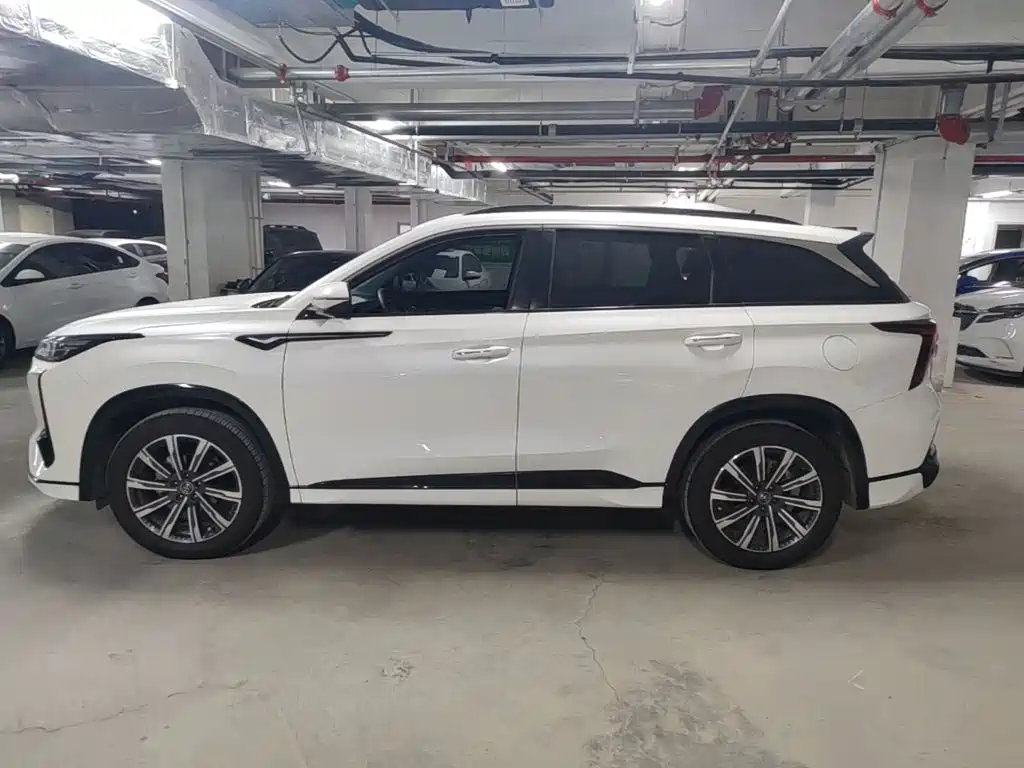 Changan CS75 PLUS — фото 4