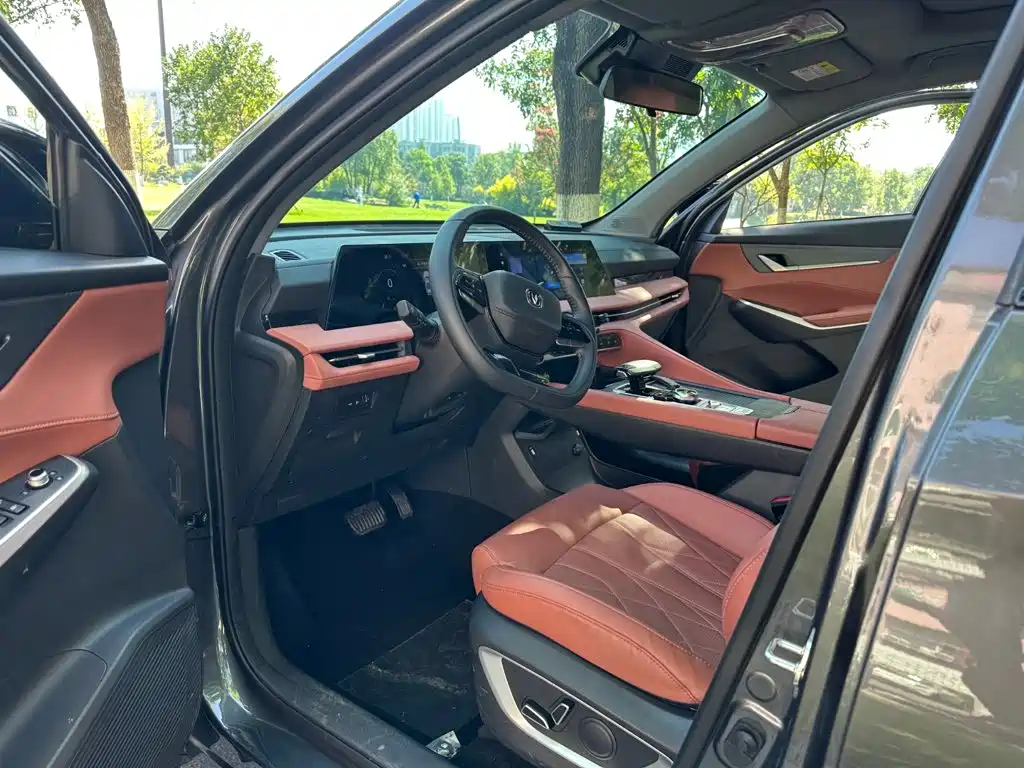 Changan CS75 PLUS — фото 10