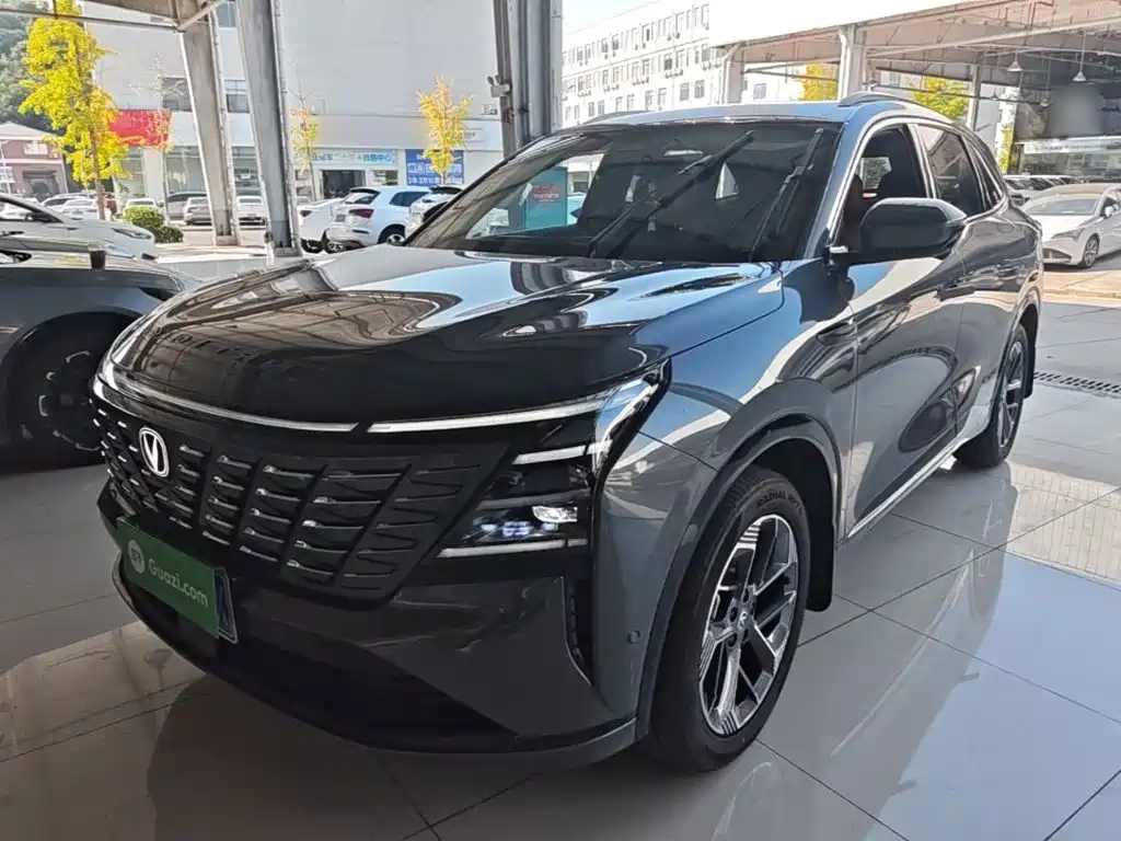 Changan CS75 PLUS — фото 2
