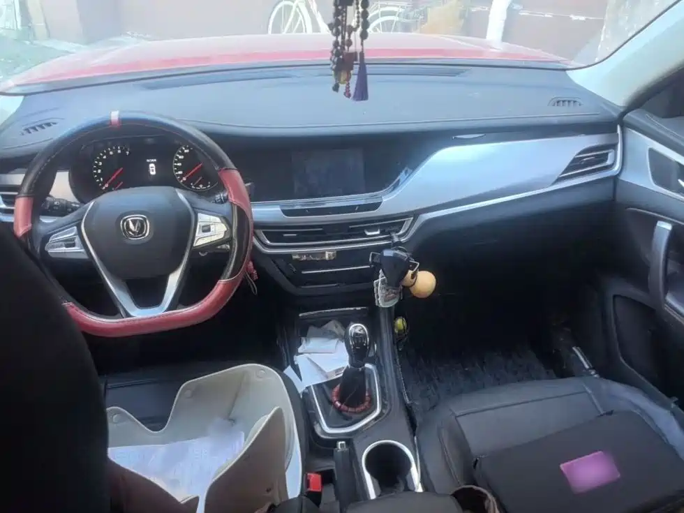 Changan CS35PLUS — фото 14