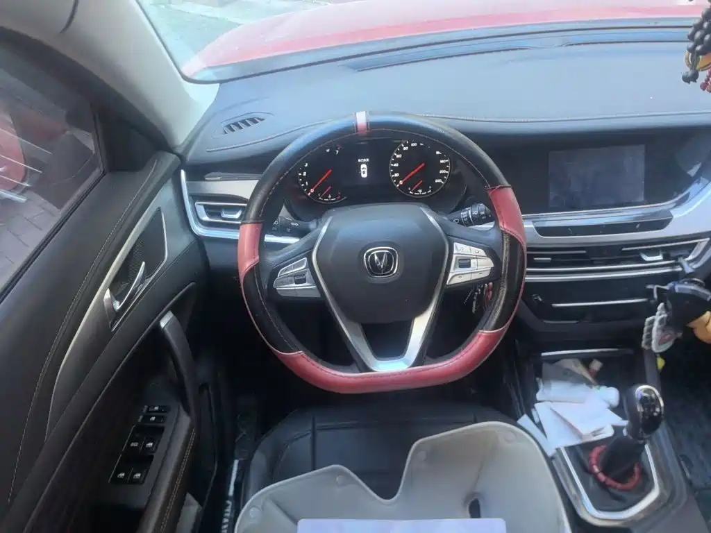 Changan CS35PLUS — фото 3