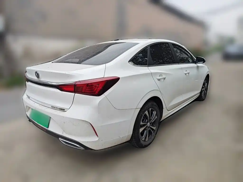 Changan Eado — фото 4