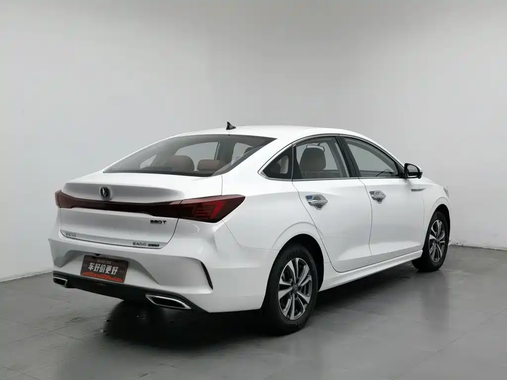 Changan Eado — фото 2