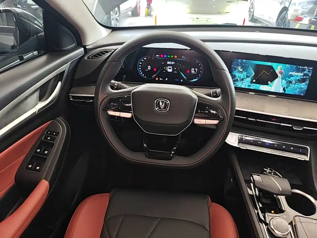 Changan Eado — фото 11