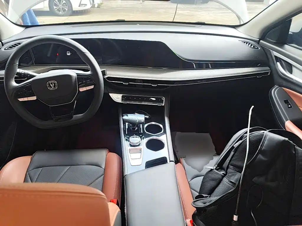 Changan Eado — фото 10