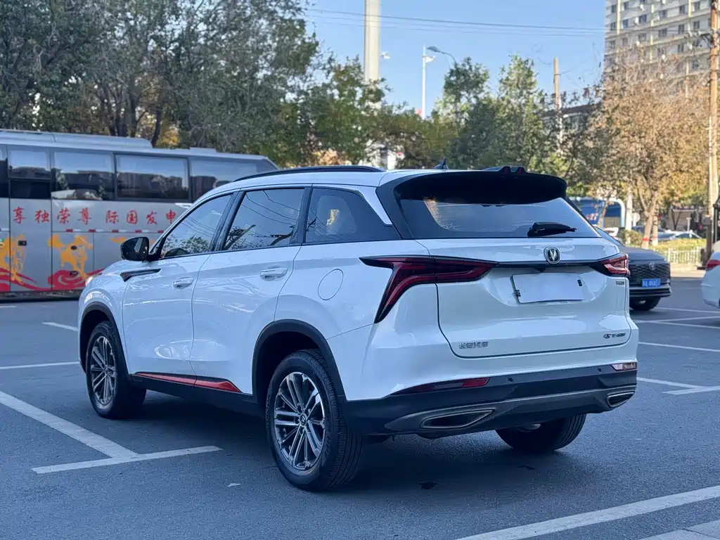 Changan CS75 PLUS — фото 10