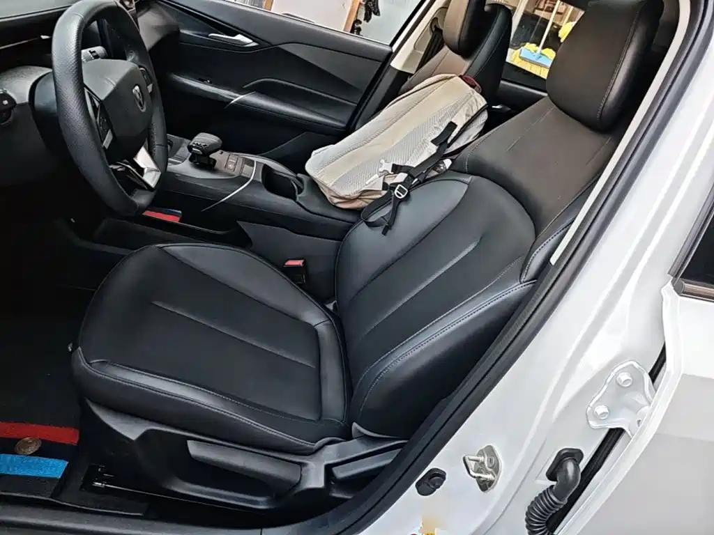 Changan Eado — фото 15