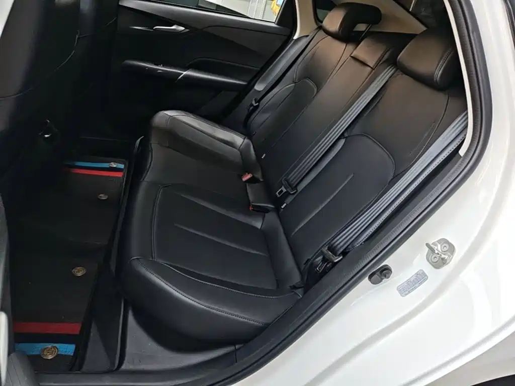 Changan Eado — фото 17