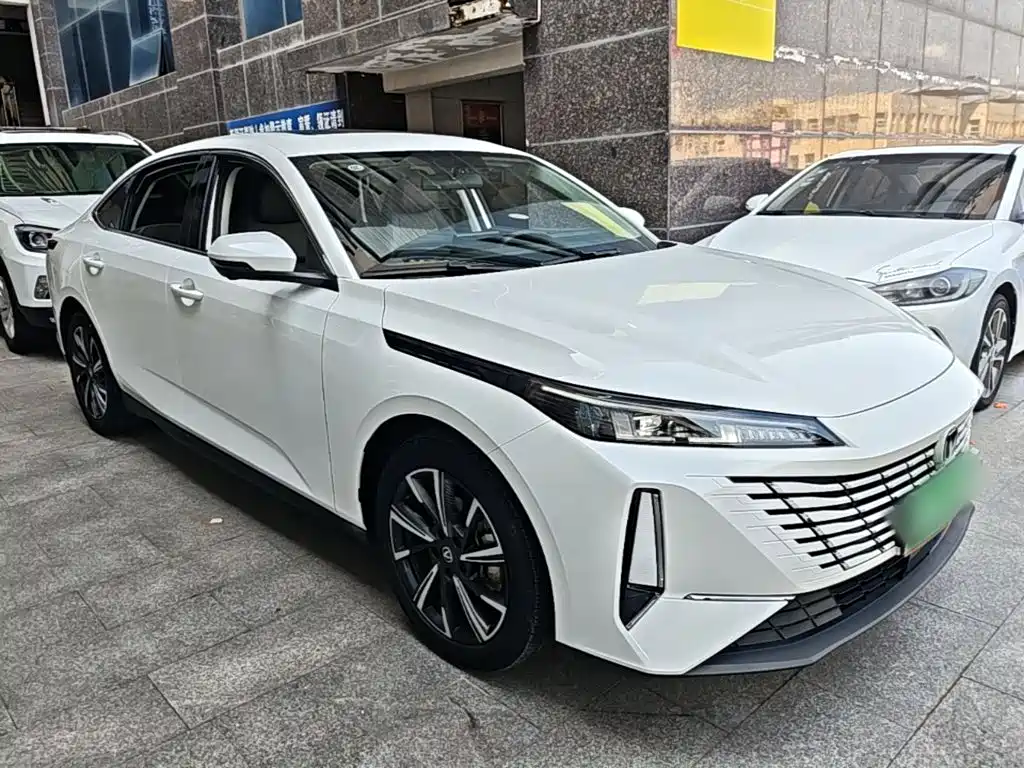 Changan Eado — фото 4