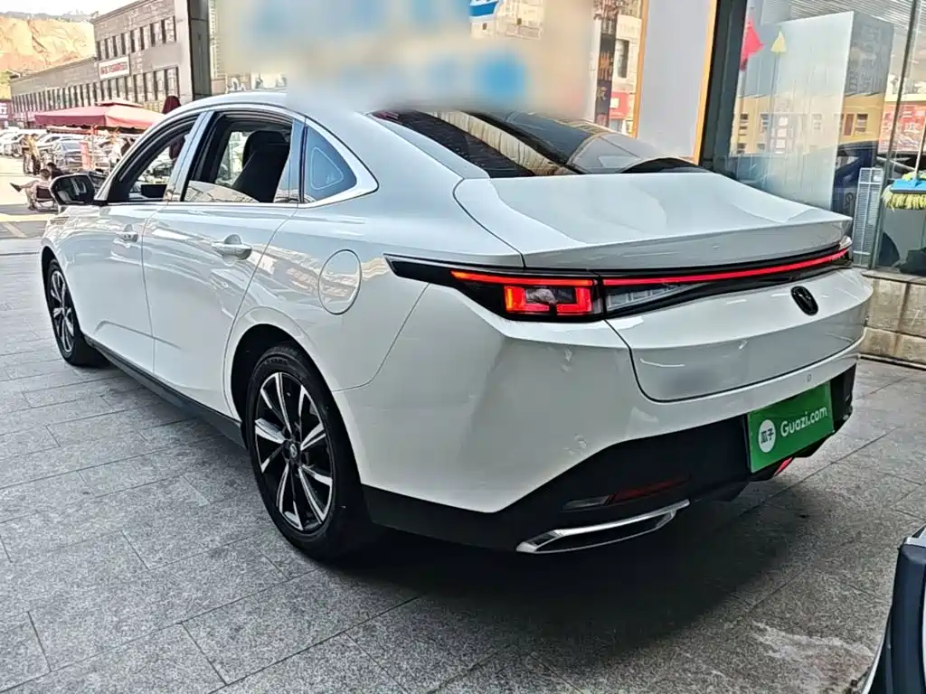 Changan Eado — фото 5