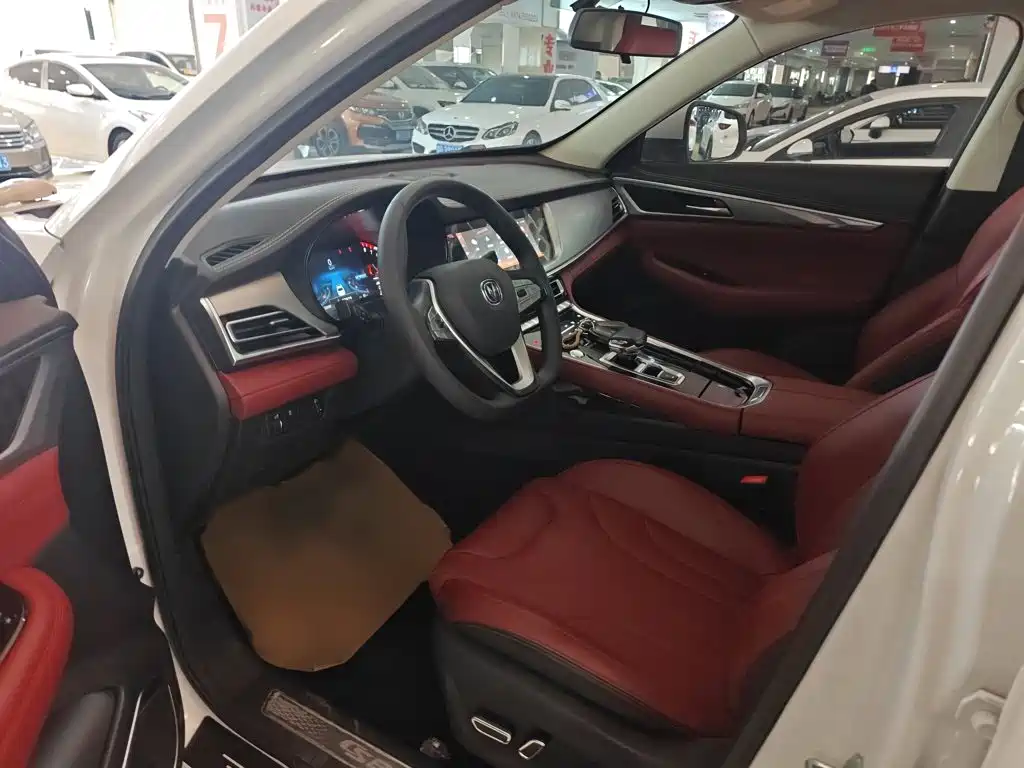 Changan CS85 COUPE — фото 17